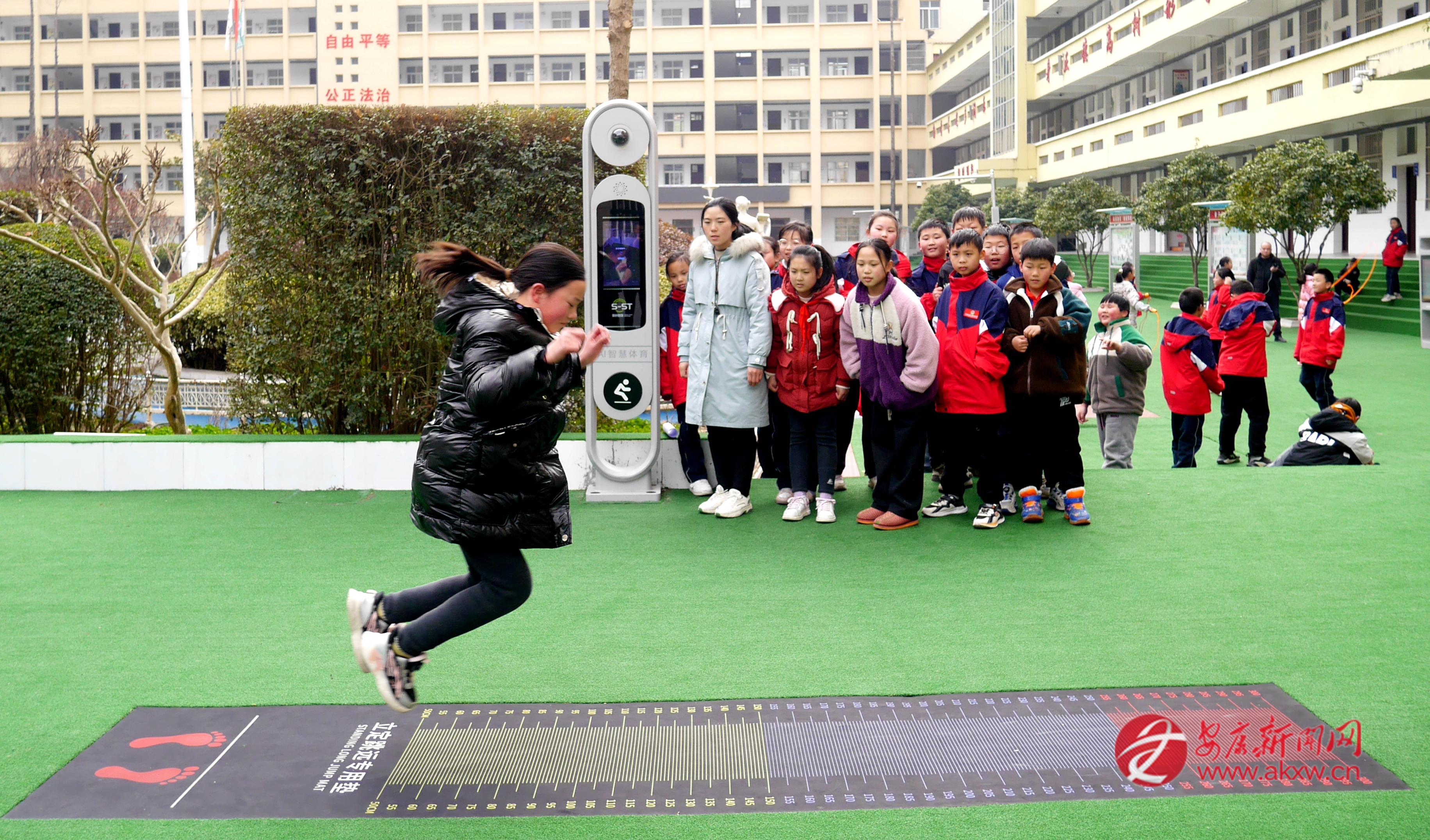 白河縣倉上鎮(zhèn)中心小學智慧體育落地實施