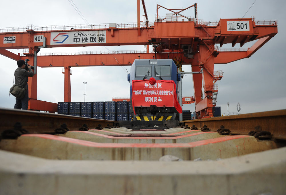 △ 2011年9月22日拍攝的首列“渝新歐”宏碁專(zhuān)列。新華社記者 李健 攝